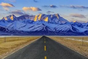 西藏公路通车里程突破12万公里，助力西藏经济社会发展加速