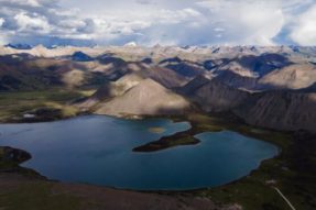 二次青藏科考完成对4500米高原湖泊错鄂的科考作业