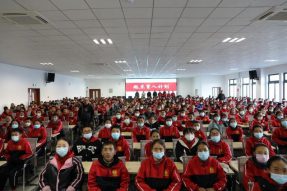 西藏山南市乃东区中学发起“起点育人计划”志愿项目
