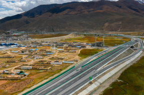 西藏计划新改建国省干线公路600余公里