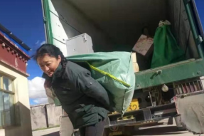 “雪域信使”益西卓嘎见证中国海拔最高县邮路之变
