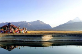 西藏阿里“垃圾银行”助力景区环境展新颜