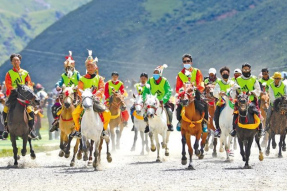 西藏嘉黎县产业兴环境美 乡村振兴跑出“加速度”