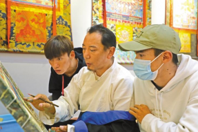 感受传统文化魅力，共享非遗保护成果