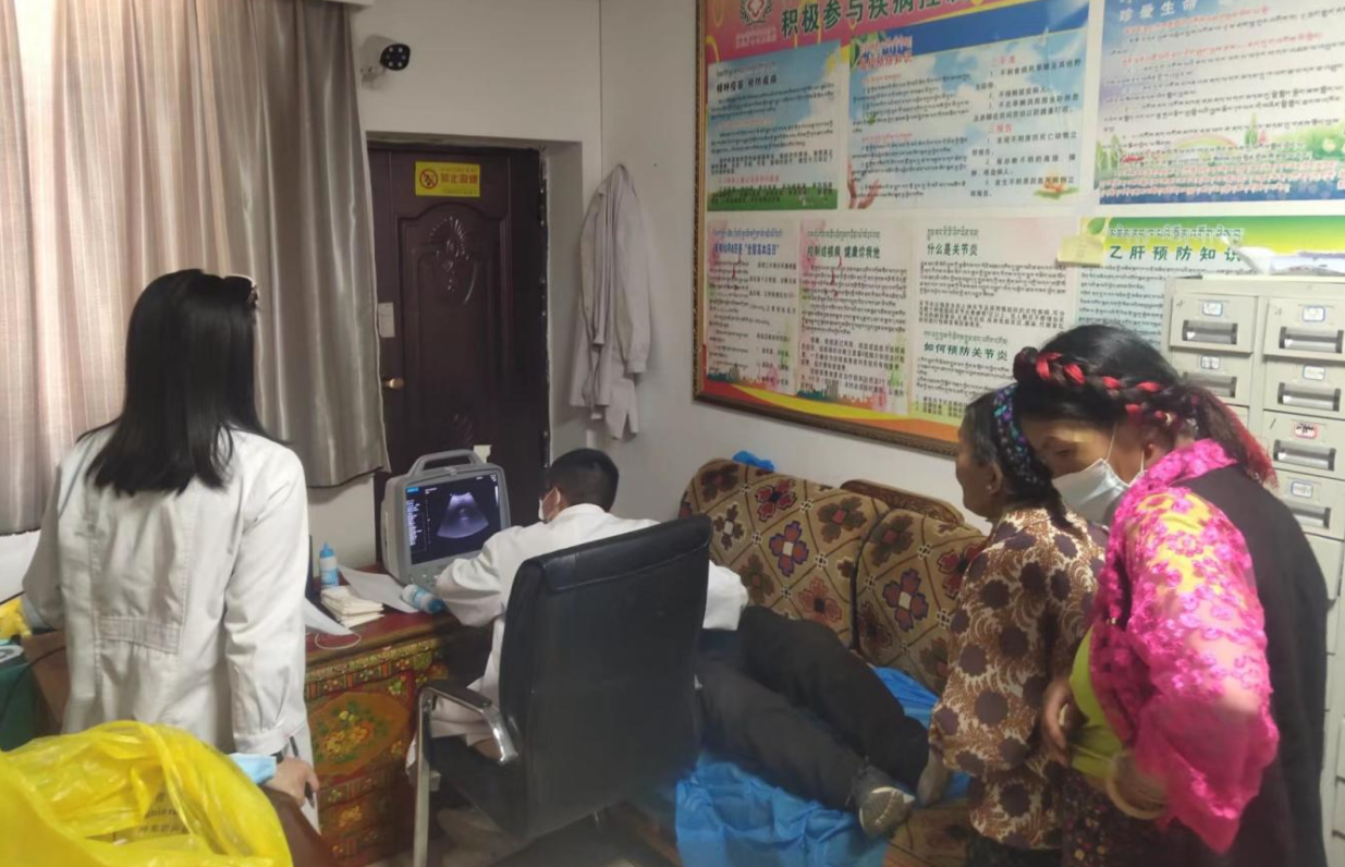 西藏日喀则市仁布县切娃乡：健康体检送上门  为民办实事暖人心