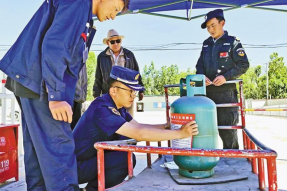 拉萨市消防救援支队筑牢燃气领域消防安全防线
