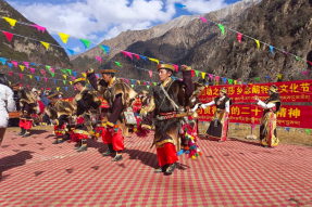 西藏林芝市工布江达县仲莎乡举办新时代文明实践之念朗牦牛文化节活动